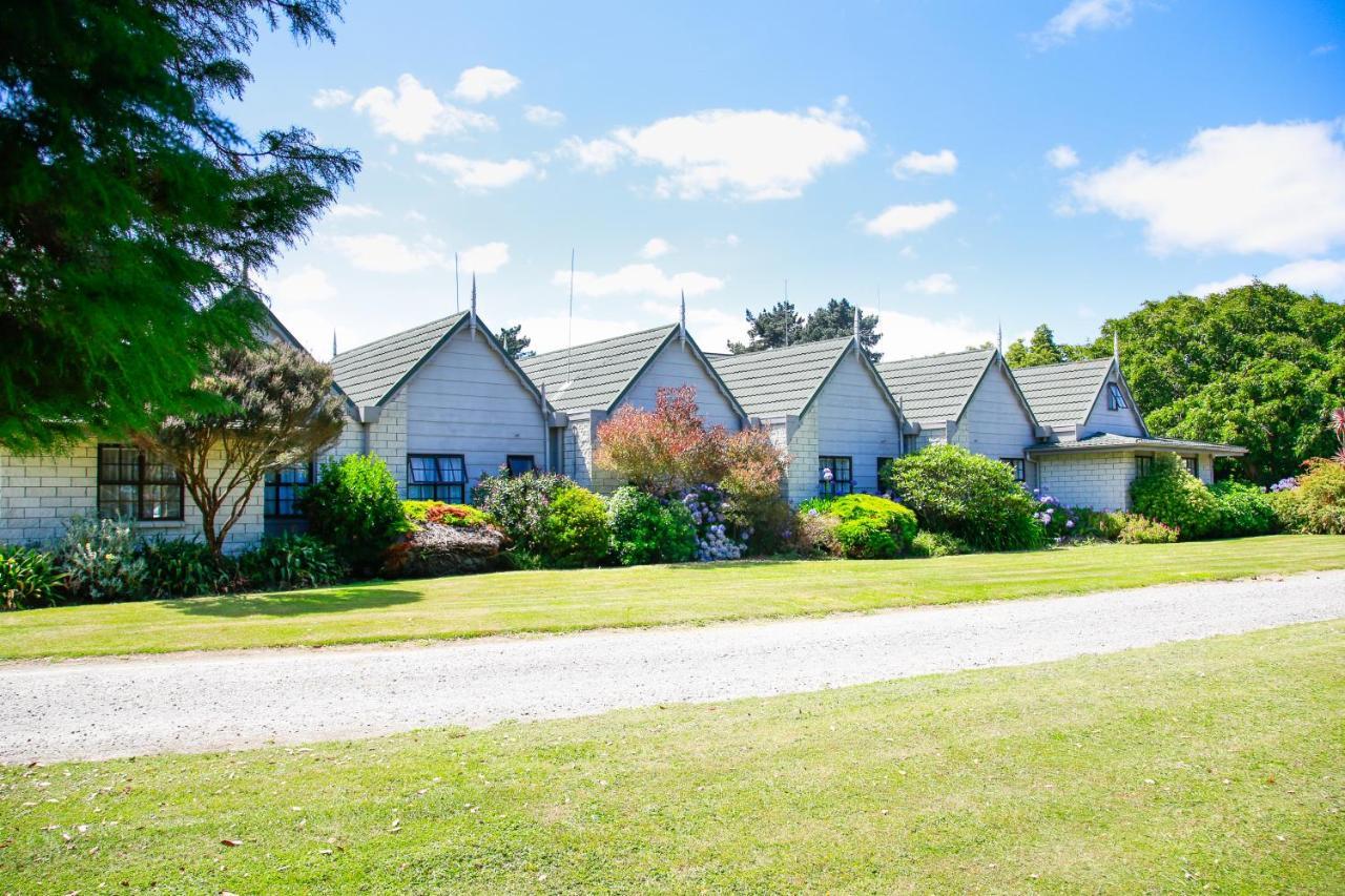 Bulls Motel & Holiday Park Halcombe ภายนอก รูปภาพ